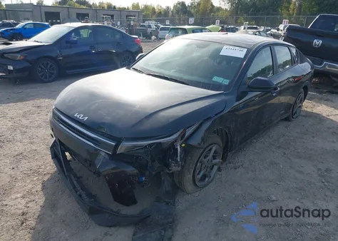 2025 Kia K4 Lxs from USA, damaged, VIN 3KPFT4DE8SE139687